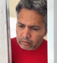 L3018007 A mãe maltratava a criança dentro da própria casa