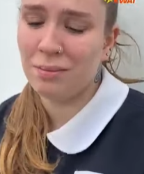 L3012005 patroa não deixou ela comer no prato ela teve part1