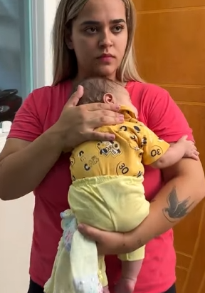 L3126005 Ela entrega seu bebê! para esposa do seu amante parte 2