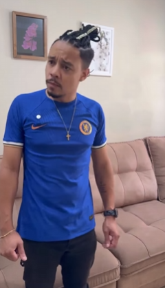 L0101003 Por causa do seu amor ao futebol ela fez isso part2