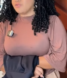 L0103005 Empregada acha quantia generosa na roupa do patrao part2