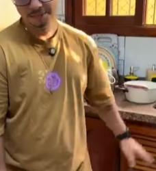 L0103006 Empregada fazia algo inacreditavel na ausencia do part2