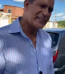 L2718005 O pobre mendigo foi humilhado parte 2