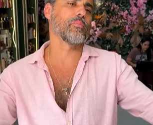 L3104006 Levou um golpe porque estava mexendo no celular, part2