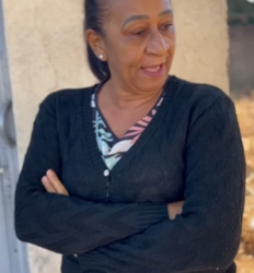 L3109007 Vizinha julga trabalho da outra sem saber da his part2