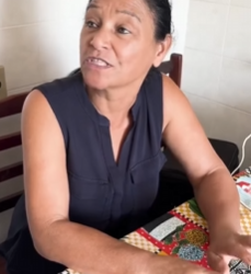 L0115001 Mãe mostra pra filha parte 2