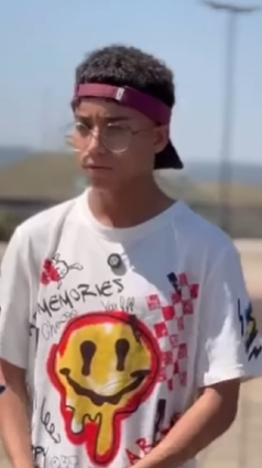 L2703004 ELA ROUBOU A AMIGA part2