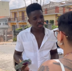 L2801003 Milionário testa muitas mulheres para encontrar parte 2