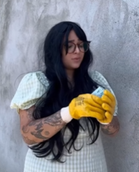 L2801007 Mulher vende Pneu do seu marido para ir ao salão parte 2