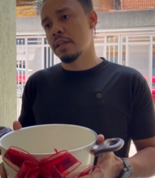 L2801004 Ela rejeitou esse presente de aniversário sem imag parte 2