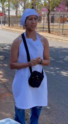 L2809005 Ele não tinha dinheiro pra marmita ela ajudou parte 2