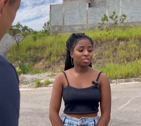 L2824002 Este homem ia até vizinha para lhe guardar alm part2