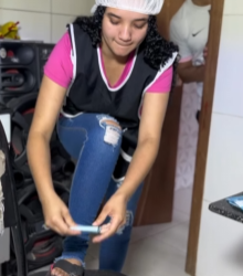 L2905007 Ela pegava dinheiro da part2