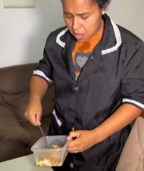 L2909006 Empregada era humilhada pela patroa patrão viu parte 2