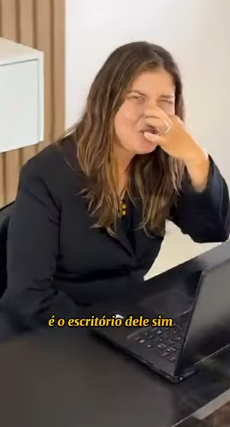 L2912007 Ele não lembrava que tinha deixado um envelope na part2