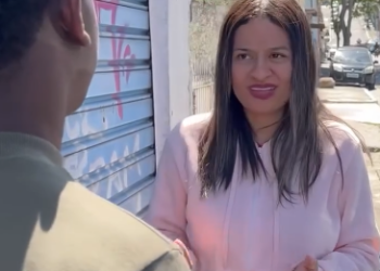 L0801001 Trocar de roupa repetidamente não faz de você uma part2