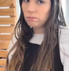 L0412006 Ele não queria que ela cantasse olha que vai part2