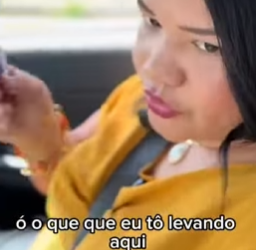 L0603002 Nora pega carteira da sogra escondido para gasta part2