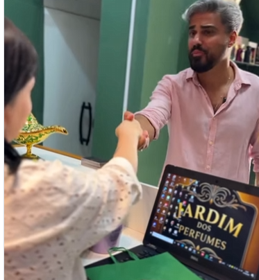 L0604001 Ele levou atual na loja que ex trabalha parte 2