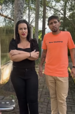 L0815002 Milionária da um carro part2