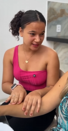 L0620003 Empregada salvou patroa miliona ria recebeu um part2