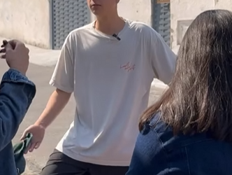 L0701001 Essa garota desde que entrou em um avião mudou com part2