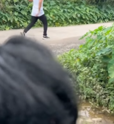 L2105001 Mulher em perigo no parque dram part2