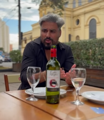 L0904002 Casal pregou peça na garçonete para ir embora sem part2