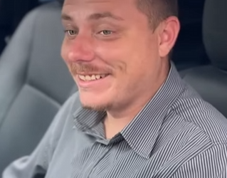 L1326001 Empresário testa honestidade de uma flanelinha part2