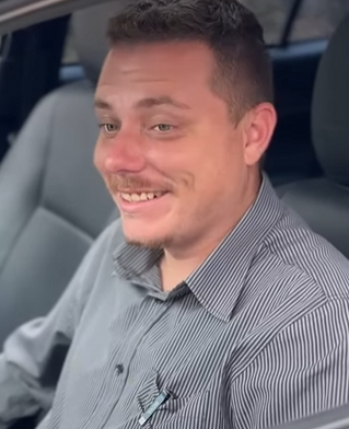 L1326001 Empresário testa honestidade de uma flanelinha part2