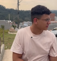 L1024001 Vendia sorvetes seus amigos iam tomar fiado sem part2