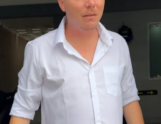 L1804002 Empresário testou lhe deu uma grande recompens part2