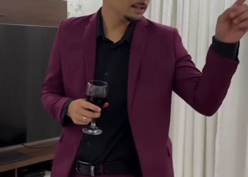 L1704005 Ele estragou maquiagem da esposa para impression part2