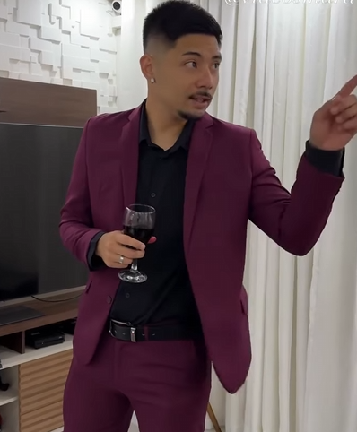 L1704005 Ele estragou maquiagem da esposa para impression part2