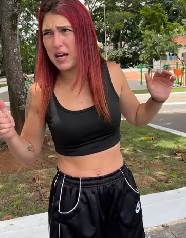 L2004002 Milionário se apaixonou por uma vendedora de bombo part2