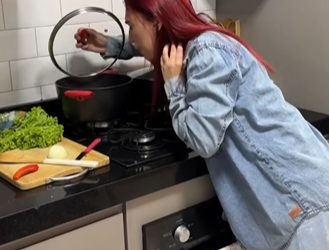 L2204005 Sua prima veio com toda família para ficar na sua part2