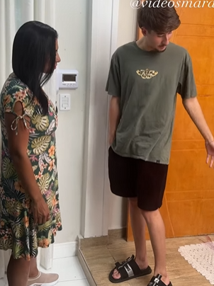 L2104004 Pai de família descobre que sua amante namorad part2