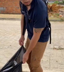 L1715005 Ela ajudou morador part2