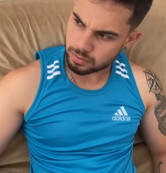 L1715004 Ele desprezou própr part2