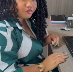 L1618003 ELA IGNOU A FILHA part2