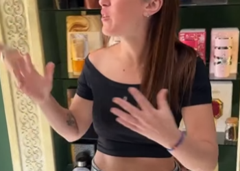 L1204001 Irmão faz visita de surpresa para irmã, descob part2