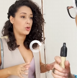 L1309002 Empregada fez patroa chorar por contar situação part2