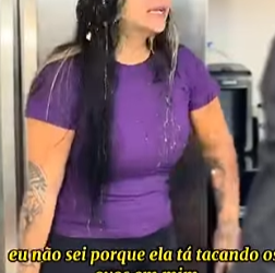 L1212002 Com uma amiga dessas olha que vai acontecer part2