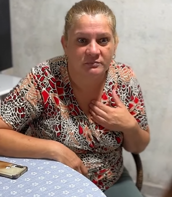 L1226003 Sua sogra não gostava dele porque ele tinha brinco part2