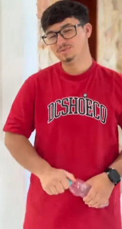 L1603002 Ela so queria gastar cartao do marido mas nao es part2