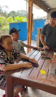 L2103001 Nora faz cabeca do sogros para ir embora da casa part2