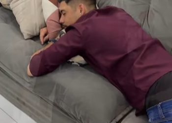 L0304007 Seu vizinho entrou na sua casa por engano sem sabe part2