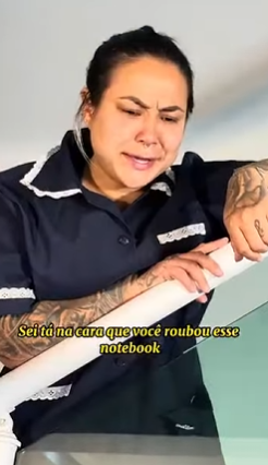 L2412003 colega invejosa foi falar para chefe olha parte 2