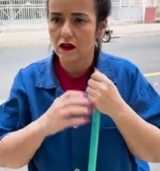 L0315007 Filha ignorou própria Mãe por ela ser gari part2