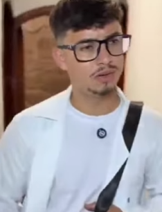 L2703003 Meu marido trabalha eu gasto nas custas dele parte 2